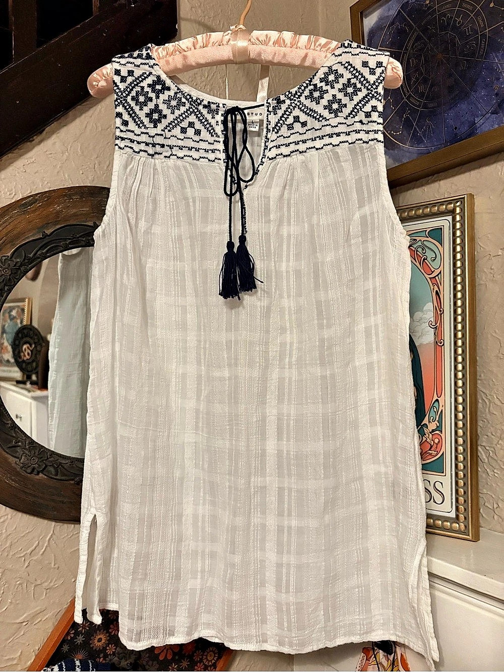 Max Studio White Embroidered Sleeveless Top with Tassels White & Blue